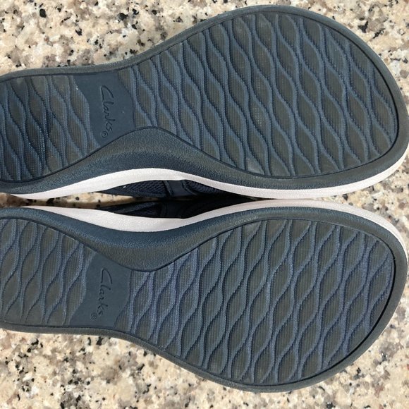 Clarks Arla Marina Cloudsteppers Size 5.5, Navy - Picture 9 of 10